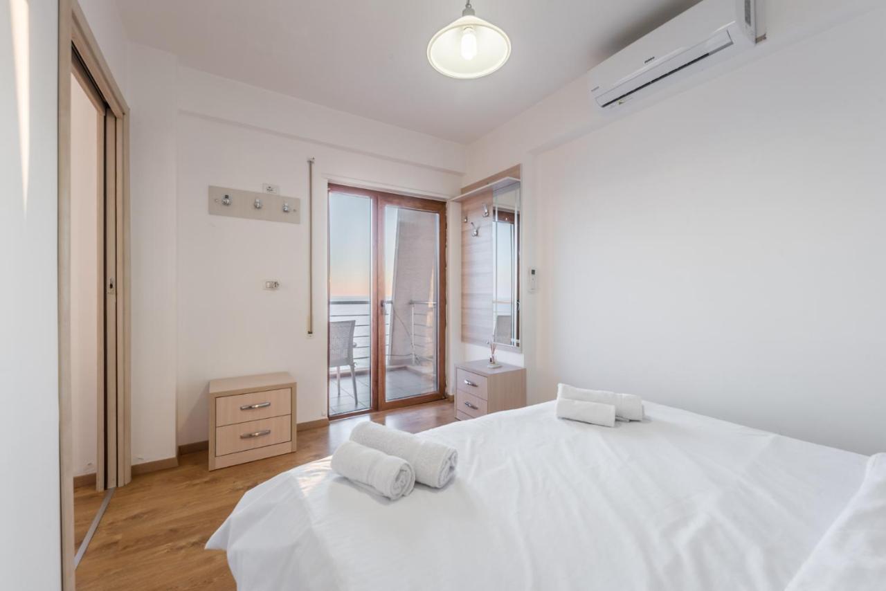 Blue Heaven -Full Sea View Brand New Apartment Durrës Kültér fotó