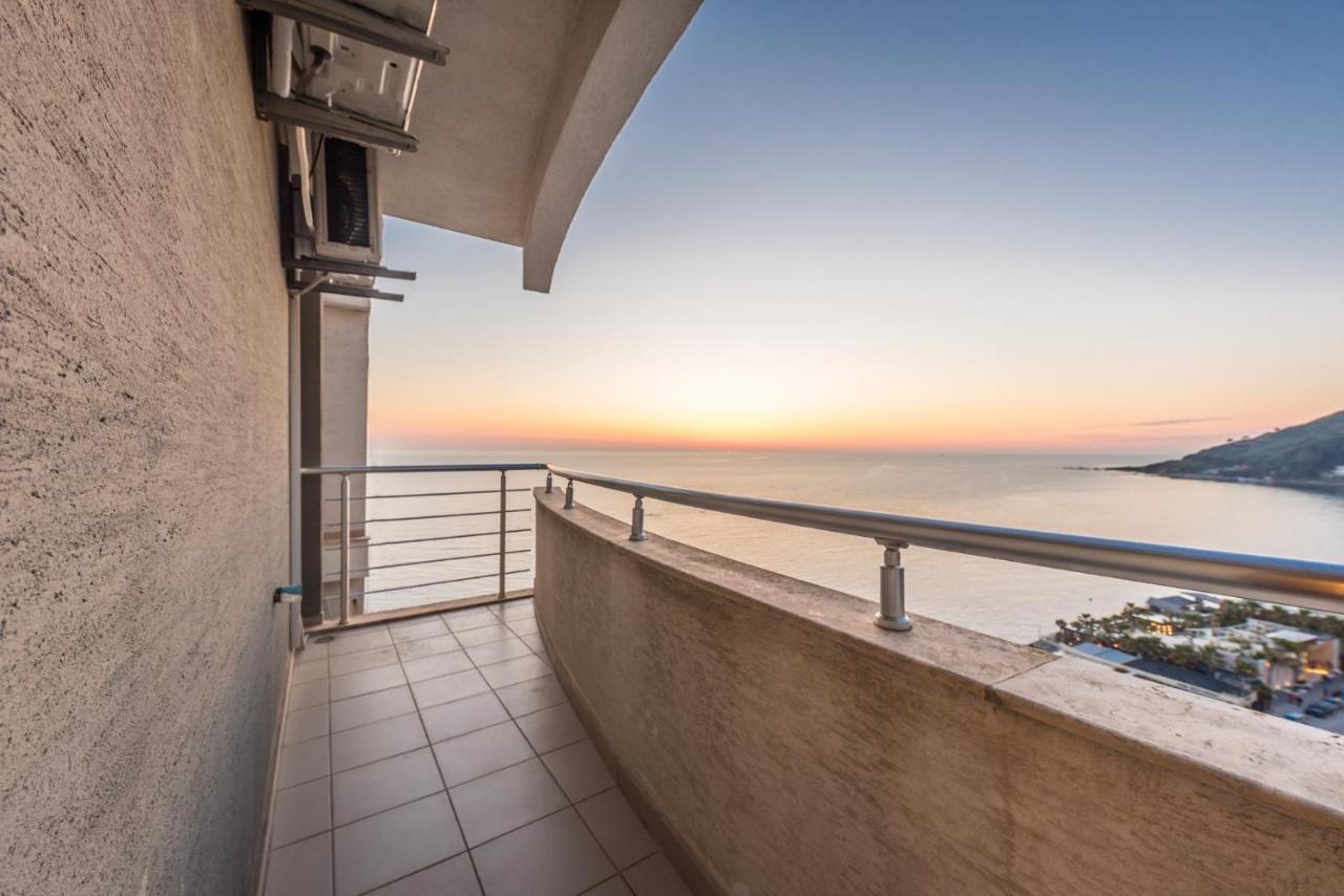 Blue Heaven -Full Sea View Brand New Apartment Durrës Kültér fotó